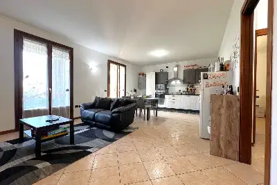 Casa in vendita, Via Castelletto, Pozzolengo