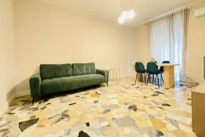Casa in vendita, Via Cenisio, Milano
