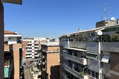 Casa in vendita, Via Ugo Falena, Roma