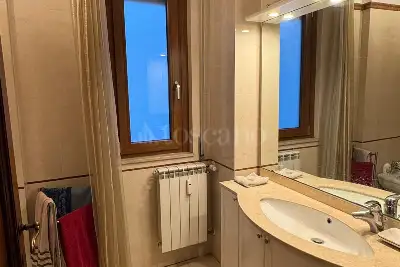 Casa in vendita, Via Luigi Perna, Roma