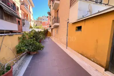 Casa in vendita, Via Gradoli, Roma