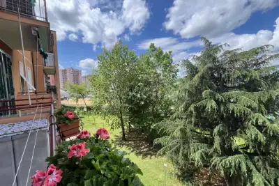Casa in vendita, Via Lorenteggio, Milano
