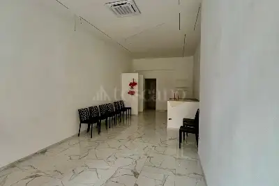 Negozio in affitto, via Roma, Atripalda, Atripalda