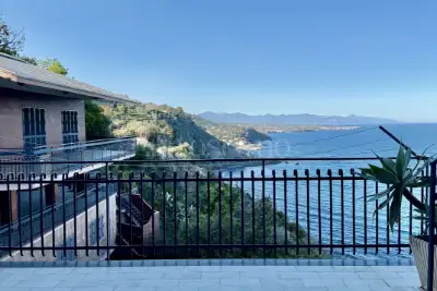 Casa in vendita, Via Acqua del Ferro, Acireale