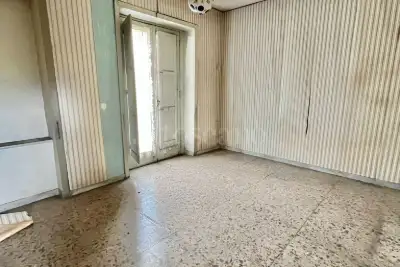 Palazzo in vendita, Via Francesco Tedesco, Avellino