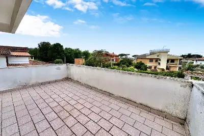 Villa in vendita, Via Gabriele D'Annunzio, Anzio