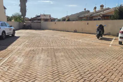 Villino a Schiera in vendita, Via Bartolomeo Nogara, Roma