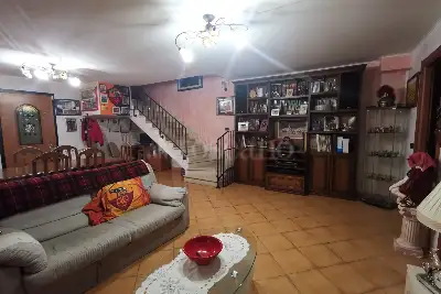 Villa Plurifamiliare in vendita, Via Sesto San Giovanni, Roma