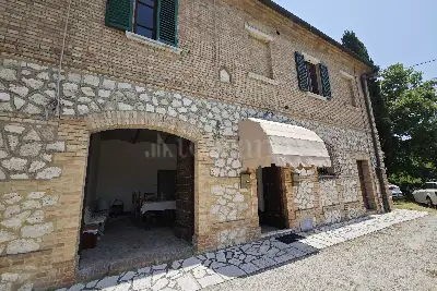 Casale in vendita, Strada Provinciale del Pecorile, Asciano