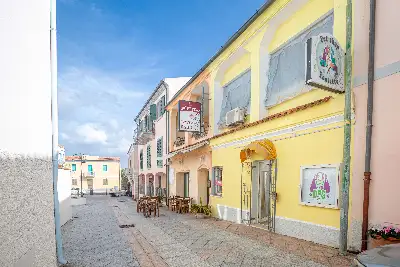 Negozio in vendita, Via Don Occhioni, Palau