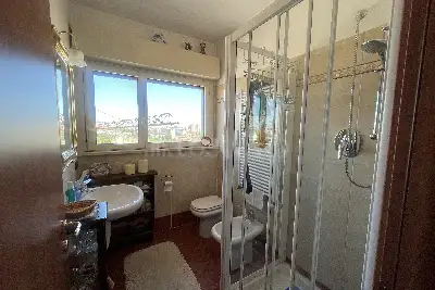 Casa in vendita, Piazza Tirana , Milano