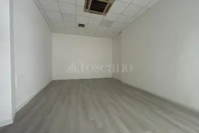 Negozio in vendita, Via Giuseppe Garibaldi, Villa Carcina