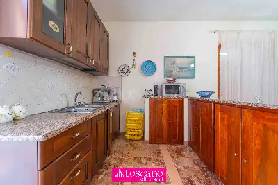 Palazzo in vendita, Via Venafiorita 13, Olbia, Olbia