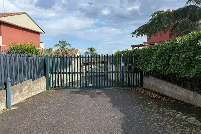 Villino a Schiera in vendita, Via Salvatore Quasimodo, Aci Catena