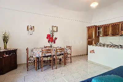 Casa Indipendente in vendita, Via Prato, Sennori