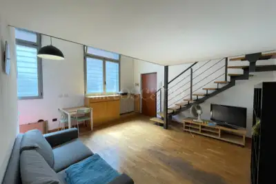 Loft in vendita, Via degli Imbriani, Milano