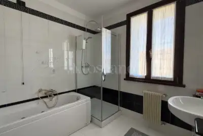 Villino a Schiera in vendita, Viale Giacomo Matteotti, Fossalta di Portogruaro