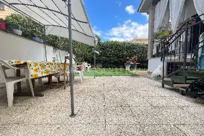 Villa Plurifamiliare in vendita, Via Pietro Benedetti, Roma