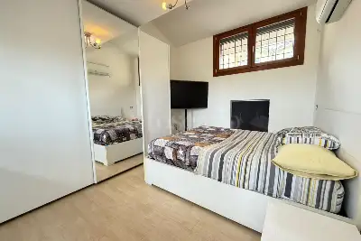 Villino a Schiera in vendita, Via Anna Lorenzetto, Roma