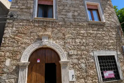 Casa Indipendente in vendita, Via Legneta, Viggiano