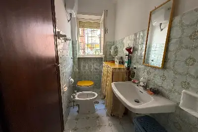 Casa in vendita, Via delle Gondole, Roma