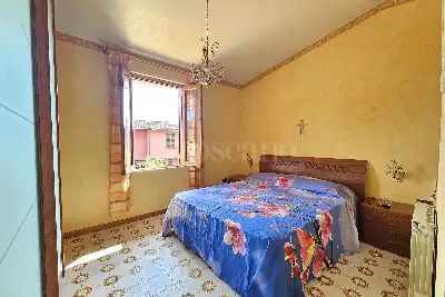 Villino a Schiera in vendita, Via Signa, Pomezia