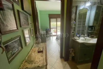 Casa in vendita, Via Federico Fellini, Pomezia