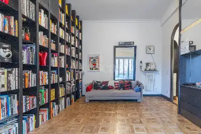 Casa in vendita, Via Eustachi, Milano