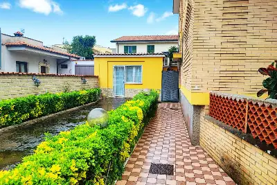 Casa in vendita, Via Fortore, Nettuno