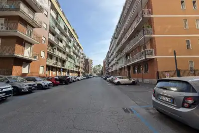 Negozio in vendita, Largo Brasilia, Milano