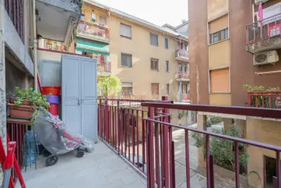 Casa in vendita, Via Francesco Arese 20, Milano