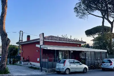 Negozio in vendita, Viale Di Castel San Giorgio, Fiumicino