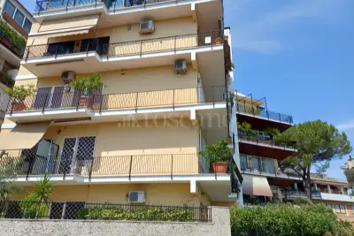 Casa in vendita, Via Giovanni Arrivabene, Roma