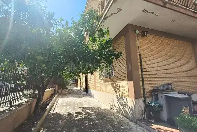 Casa Indipendente in vendita, Via Antonio Locatelli, Ciampino