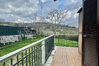 Casa Indipendente in vendita, Contrada Cesine, Avellino