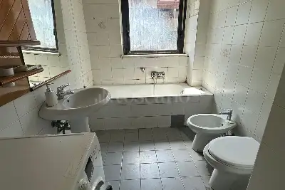 Casa in vendita, Viale Londra, Roma