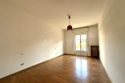 Casa in vendita, Via Gianfranco Zuretti, Milano