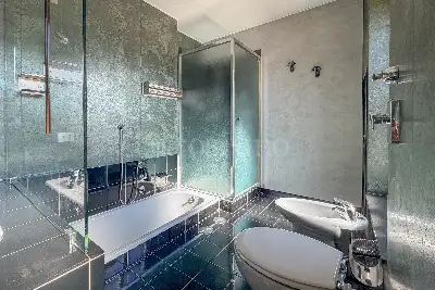 Casa in vendita, Via Giovanni Battista Morgagni, Milano