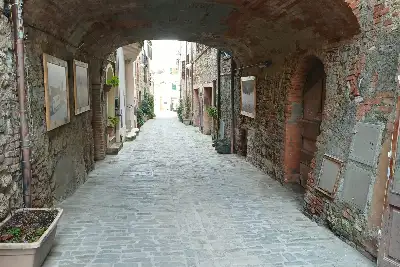 Casa in vendita, via garibaldi 11, Radicondoli