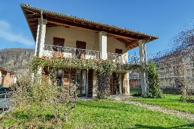 Villa in vendita, Via Pianazzo, Lavena Ponte Tresa