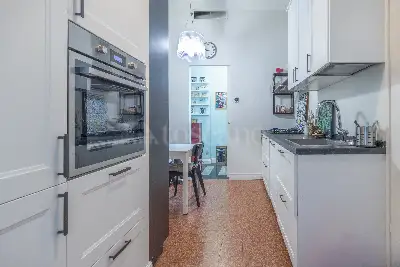 Casa in vendita, Via Monte Cervino, Milano