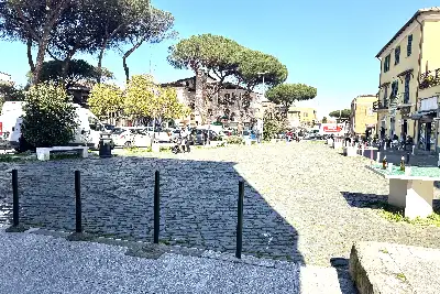 Attività Commerciale in vendita, Largo padre Leonardo bello, Roma