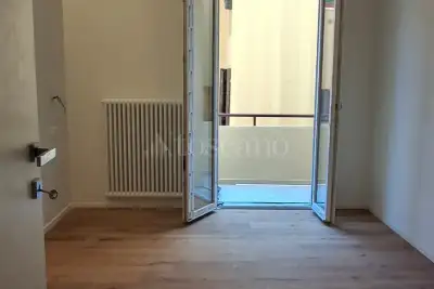 Casa in vendita, Via Centotrecento, Bologna
