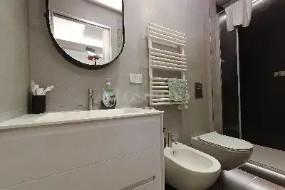 Casa in vendita, Via Postiglione 8, Bari