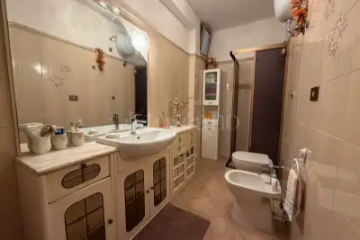 Villa Bifamiliare in vendita, Viale America, Ladispoli