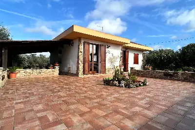 Casa Indipendente in vendita, Strada Vicinale Punta Moro, Alghero