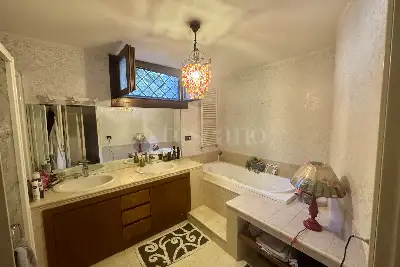 Villa in vendita, Via Torcegno, Roma