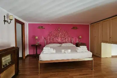 Casa in affitto, Via Guglielmo Melisurgo, Napoli