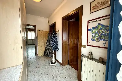 Villa in vendita, Via Canossi, Rezzato, Rezzato