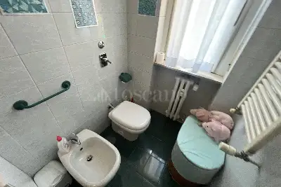 Casa in vendita, Via Giambellino, Milano